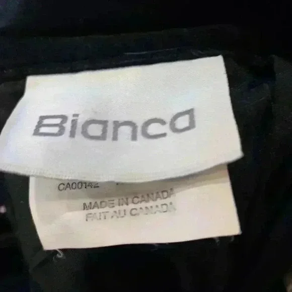 Bianca - Picture 2 of 4